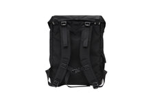 Load image into Gallery viewer, PET IN THE BACKPACK S
